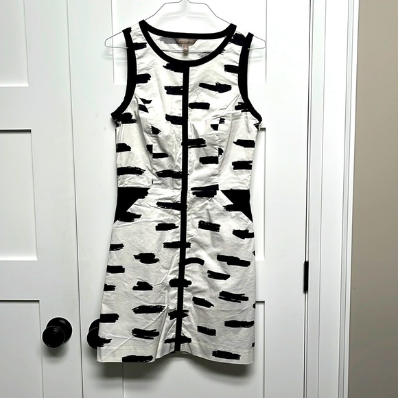 Mini Dress w. Low back cut out [Banana Republic] - Picture 1 of 4